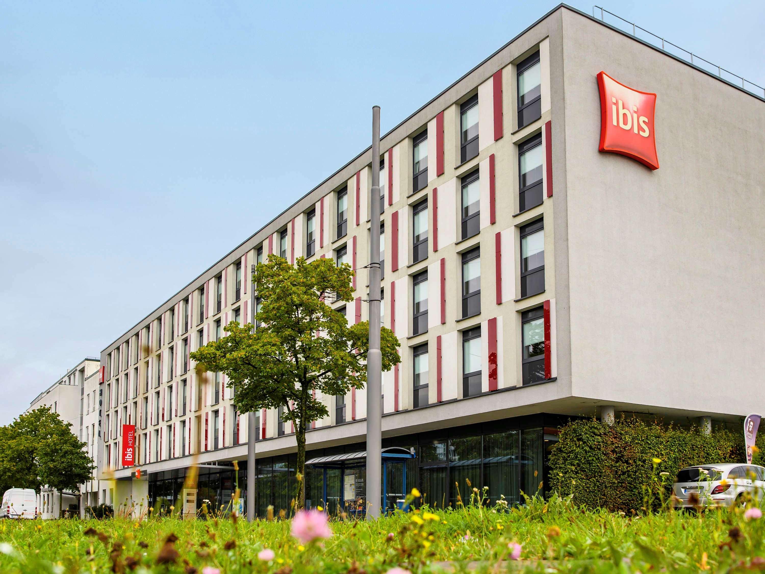 Ibis Hotel Muenchen City West Екстериор снимка